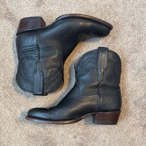 Tecovas Penny Western Ankle Boots – Women’s 8.5, Midnight Cowhide (Black)